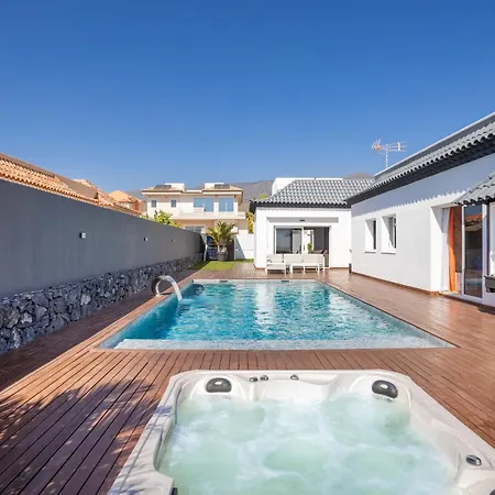 别墅 Diana- Jacuzzi, Heated Pool & Bbq